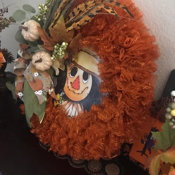 Scarecrow Fall Wreath - Picture 6 of 8